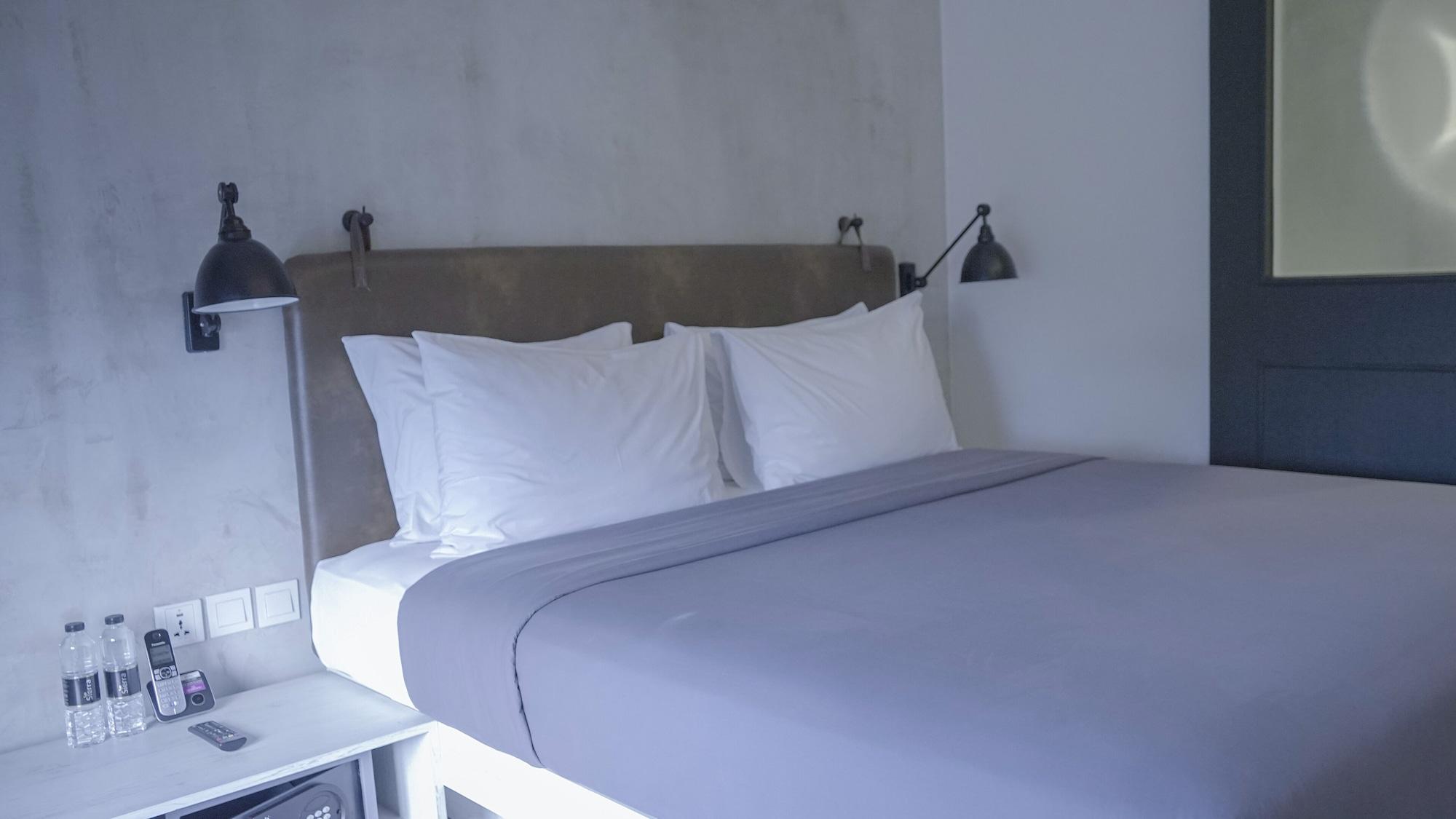 Moxy Bandung Hotell Exteriör bild