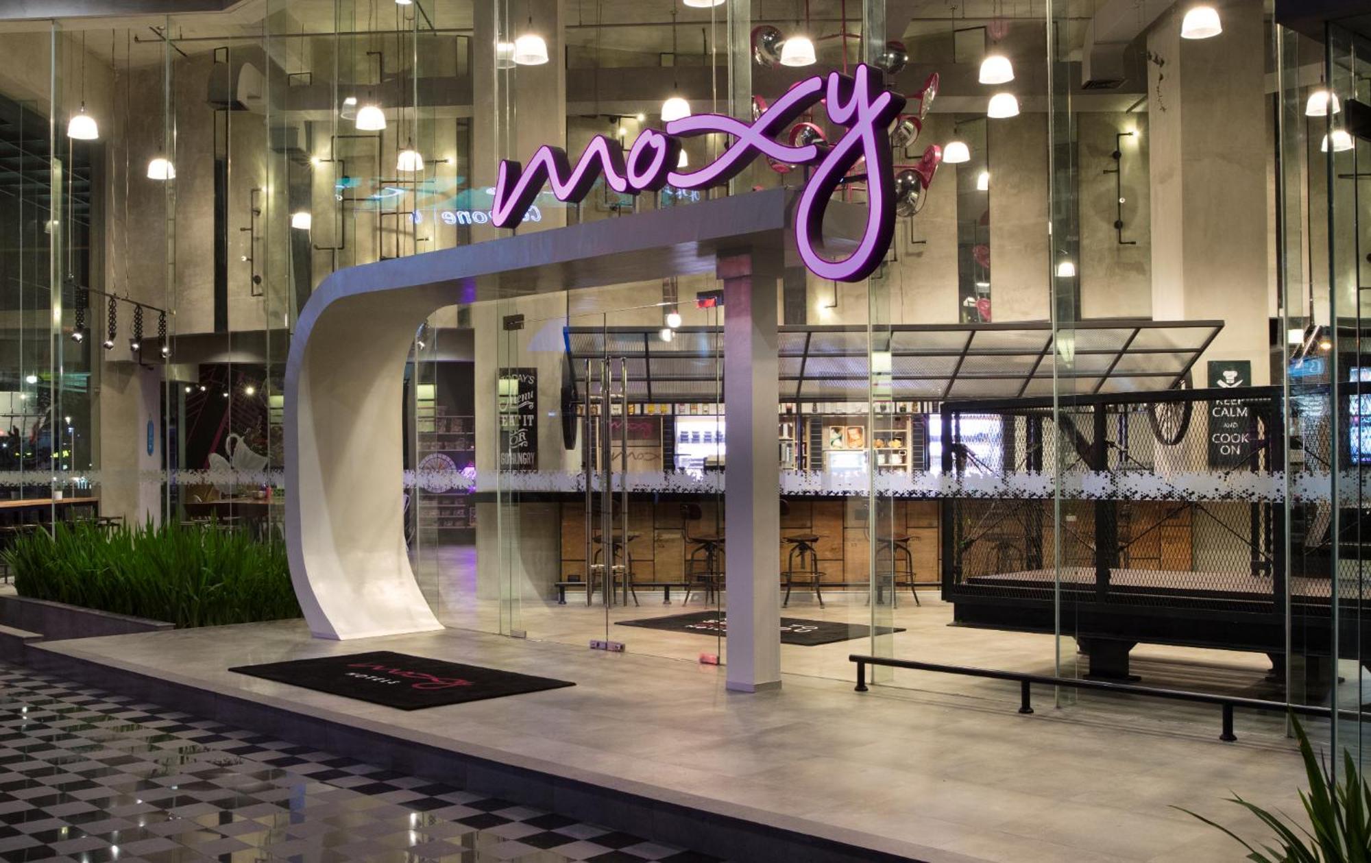 Moxy Bandung Hotell Exteriör bild